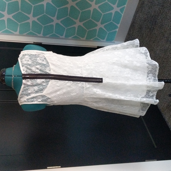 *BeBop* White Lace Midi Summer Dress - Picture 3 of 8